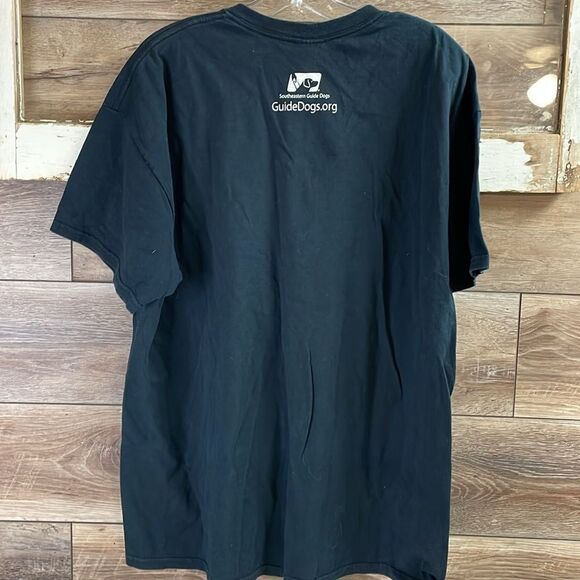 Graphic Tshirts (2) Short Sleeve Scoop Neck SouthEastern Guide Dogs XL Unisex - Picture 7 of 14